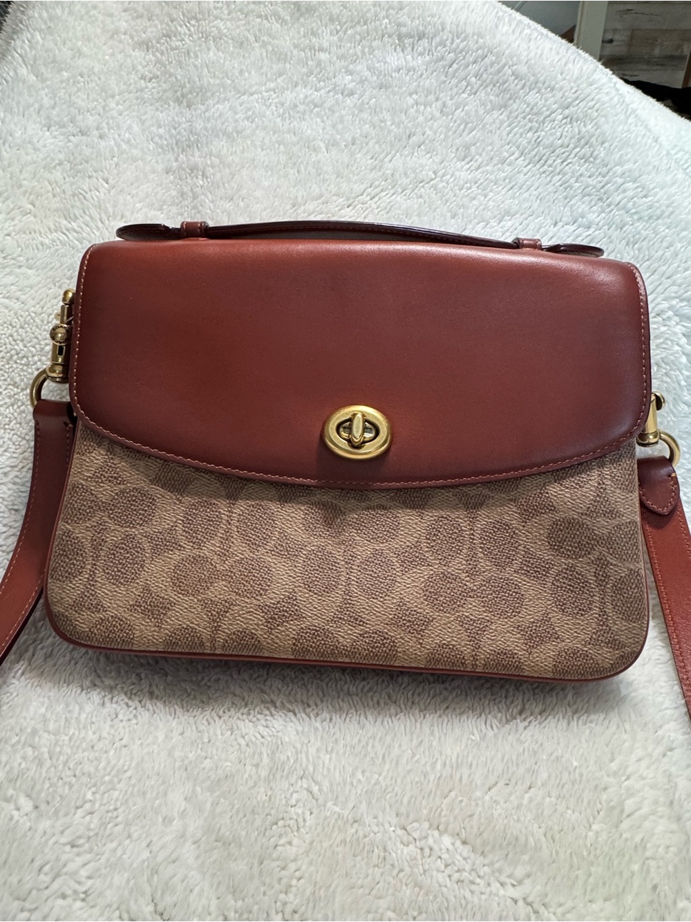 Coach Cassie Crossbody - Picture 2 of 13